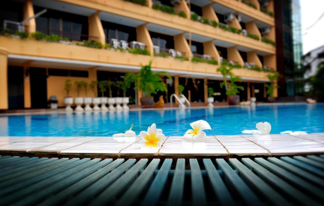 Suppamitr Villa Hotel Pattaya Exterior photo